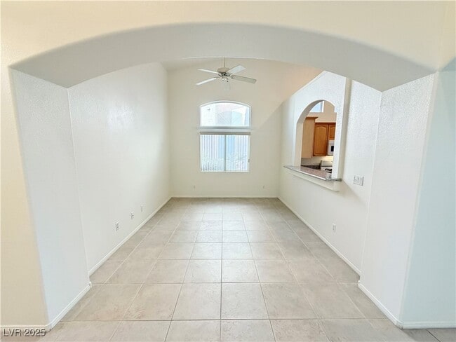 Photo - 2842 Altair St