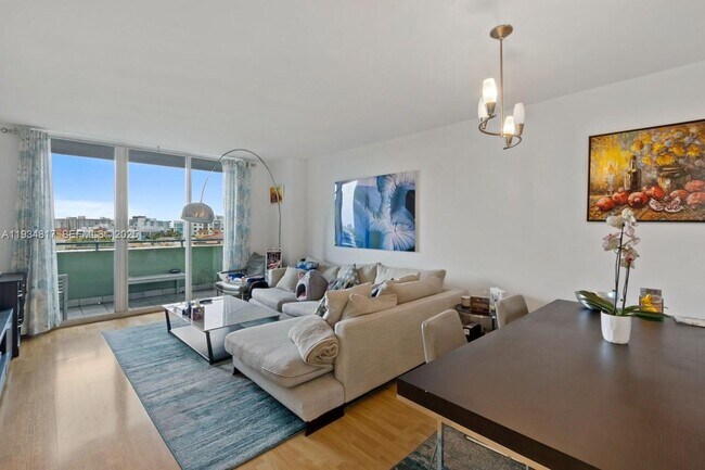 Photo - 90 Alton Rd Unidad 807