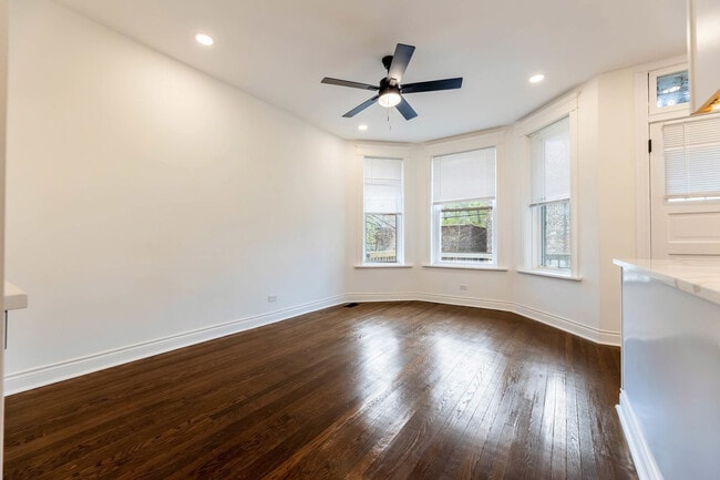 Photo - 1511 W Garfield Blvd