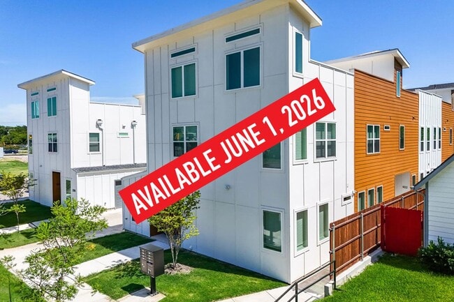 Building Photo - 2509 Benbrook Blvd Unit 901