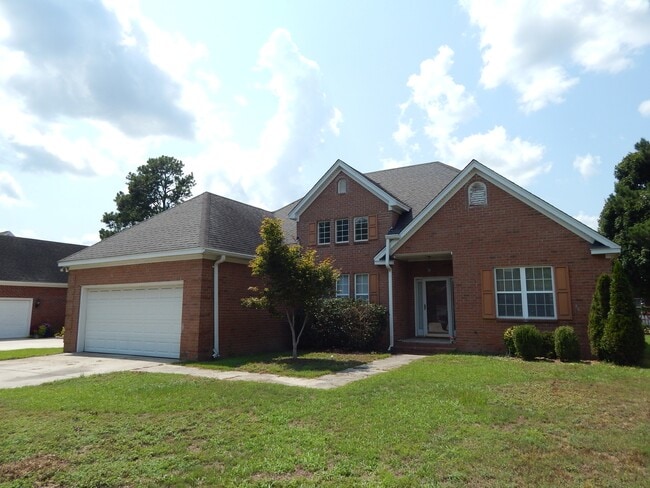 Building Photo - 2109 Elderberry Dr