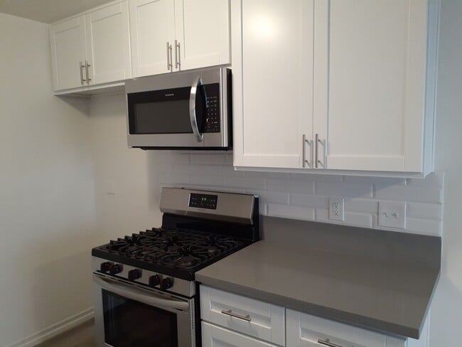 Photo - 1801 Bedford Ln Unit 1801A