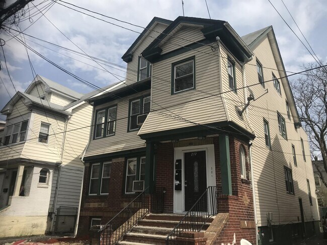 272-274-274 Wainwright St Unidad 3