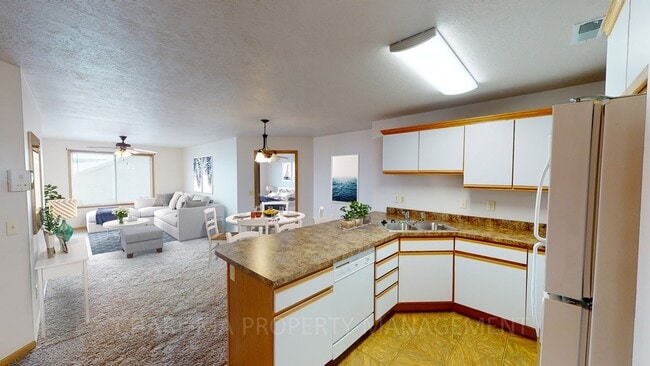 Photo - West Oaks Estate