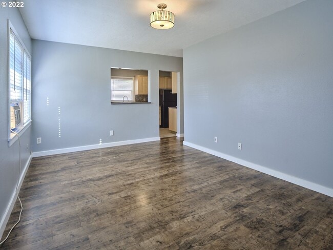 Photo - r3008unanderavev Unidad 3008