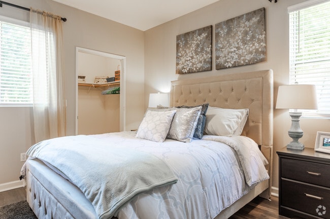 1BR,1BA-The Riesling