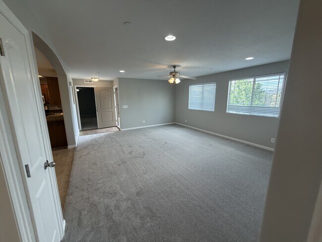 Photo - 999 Village River Ln