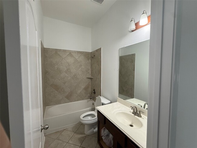 Building Photo - 3727 Goldleaf Trail Dr