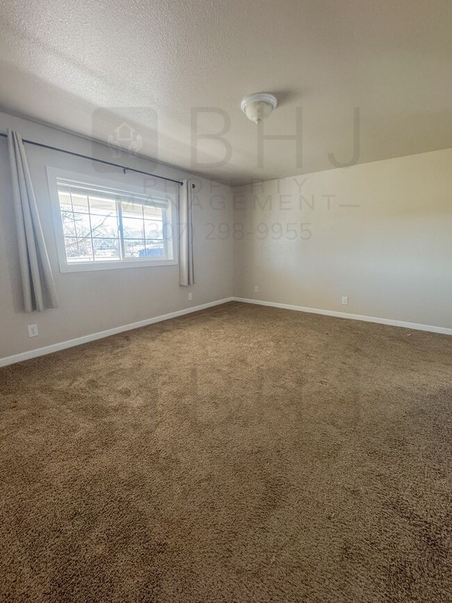 Photo - 4 BEDROOM / 2 BATH HOME IN SCSD1!