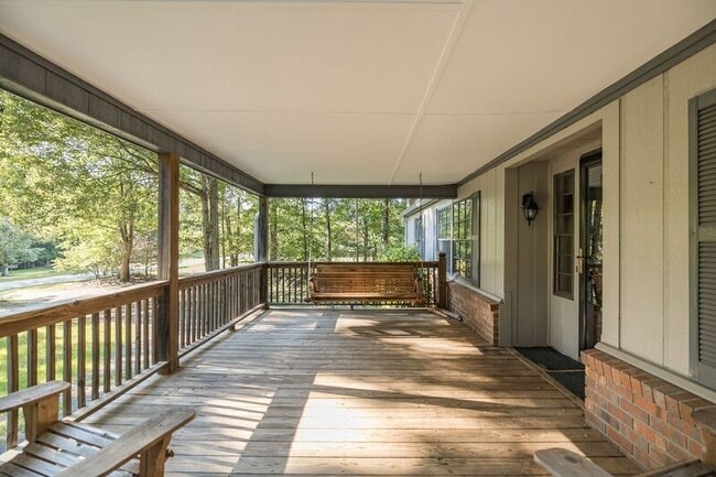 Photo - 1808 Sanford Rd