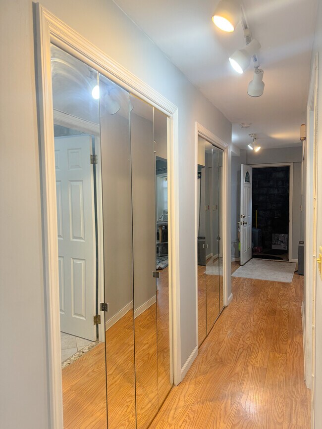 Photo - 109 Palisade Ave Unit 1