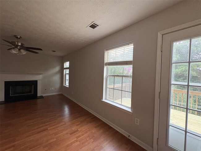 Photo - 1863 Skylar Leigh Dr