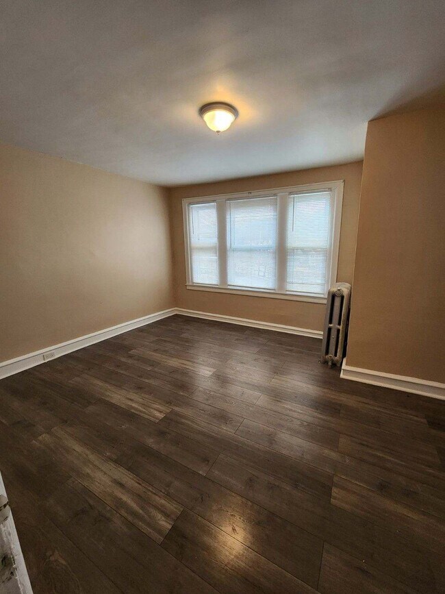 Photo - 1810 W Ruscomb St