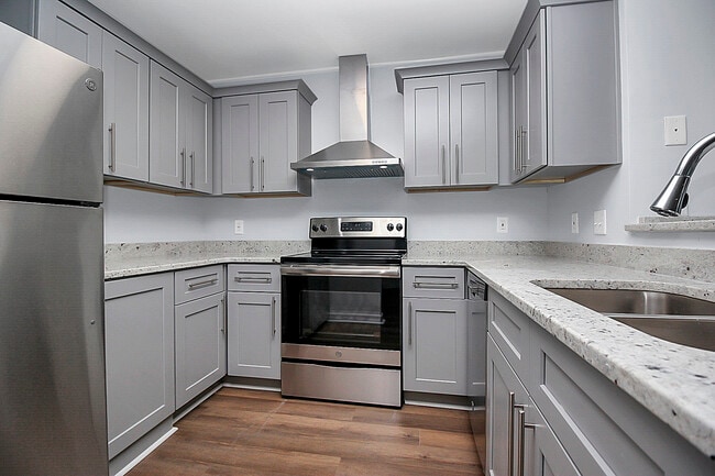 Kitchen - 415 Flats Rental