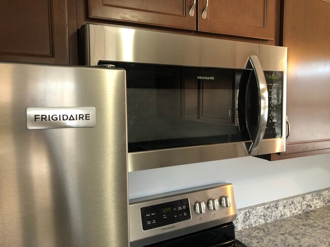 SS Appliances - 203 Hillson Ave Unit 1st Floor