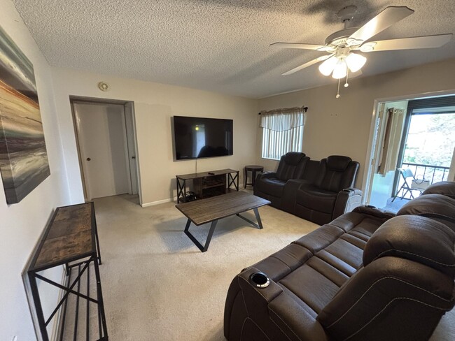 335 Knotty Pine Cir Unit D2