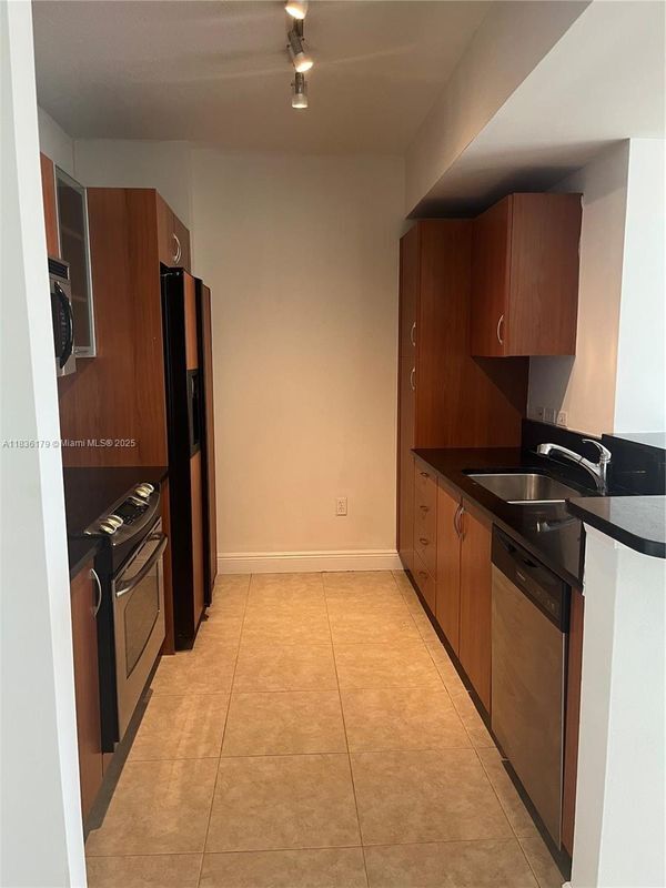 Photo - 18800 NE 29th Ave Condo