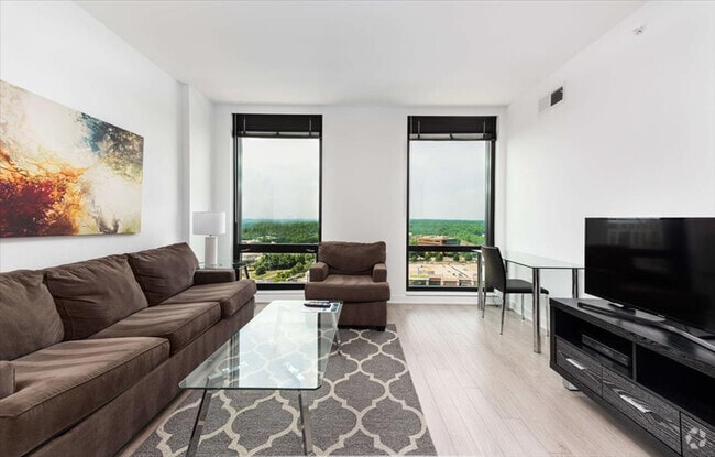 Building Photo - 11850 Freedom Dr Rental