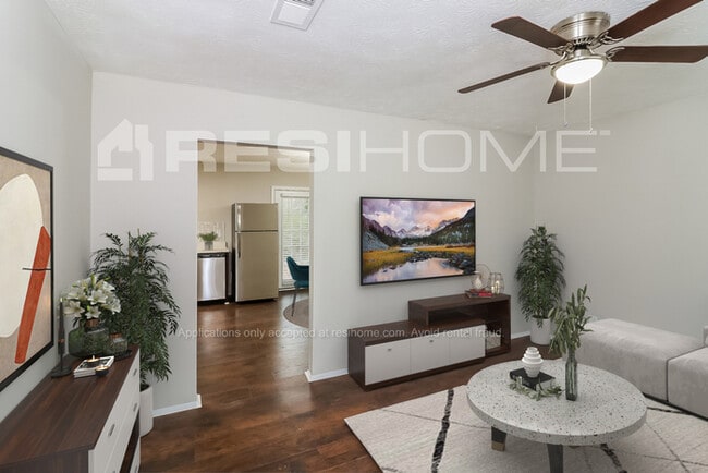 Photo - 6043 Deerfield Ct