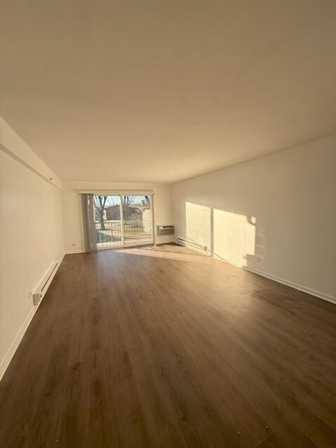 Photo - 1500 Busse Rd