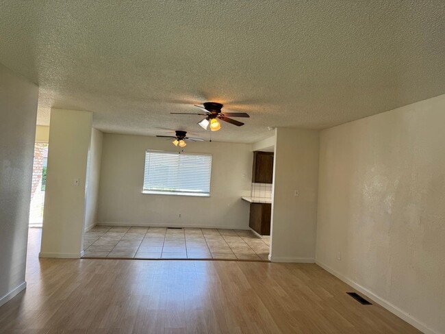 Photo - 6893 N Rowell Ave