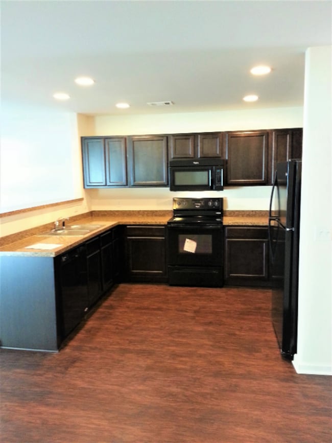 Photo - 86 Braxton Manor Dr