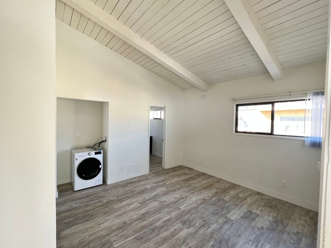 Photo - 3538 Keystone Av Unit 10