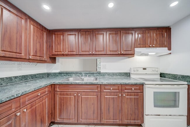 Photo - 8420 SW 133rd Avenue Rd Unit 224