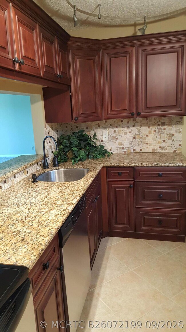 Photo - 5130 Las Verdes Cir Unit 301