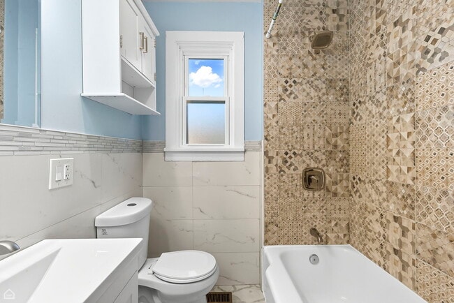 Photo - 12524 S Wood St, Calumet Park, IL