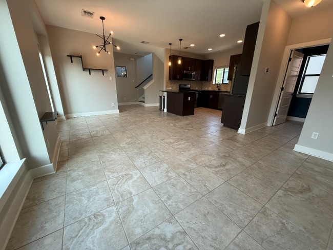 Photo - 1500 Lorraine Loop