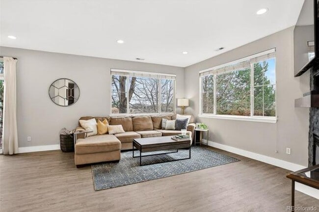 Photo - Renovated 2-bed 2.5 bath bright and open townhome located in the heart of Lone Tree!