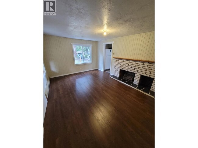 Photo - 27369 Bell Ave