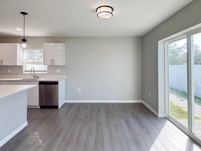 Photo - 6827 San Bruno Dr