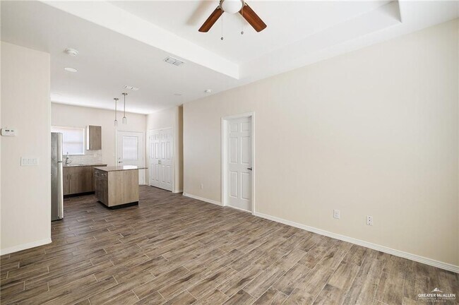 Photo - 10 Hiawatha Dr Unit 1