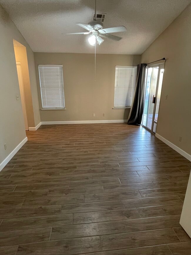 Photo - 2829 Gentilly Ln