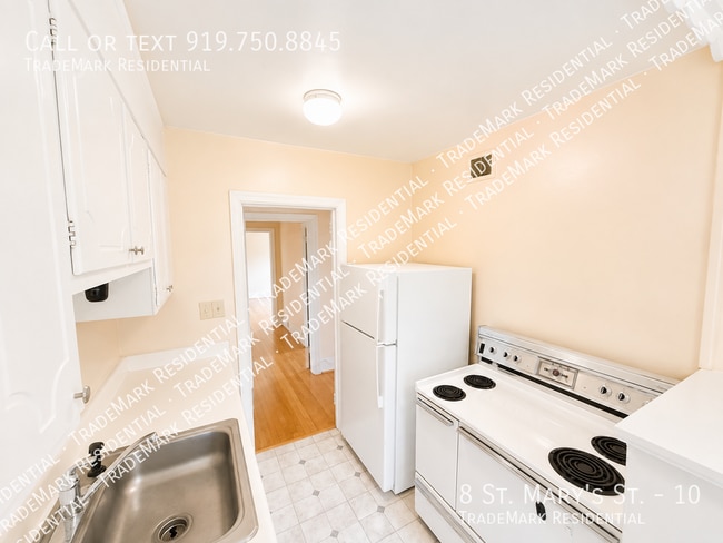 Building Photo - 8 St Marys St Unit 10