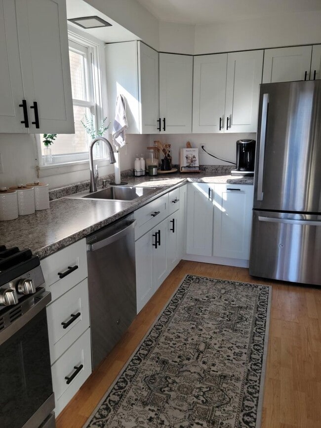 Photo - 3-bedroom, 1-bathroom home located on the picturesque Neville Island, PA.