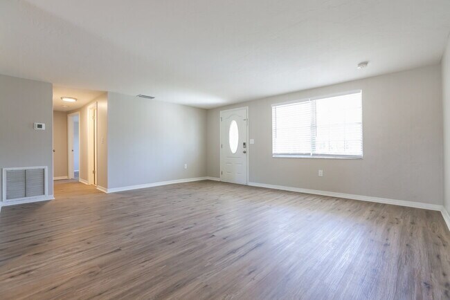 Photo - 2908 Bucida Dr