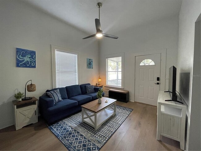 Photo - 1106 W La Salle St