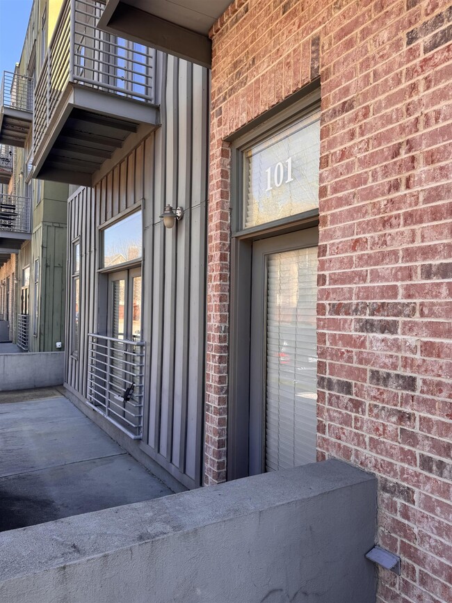 Photo - 620 Tennessee St