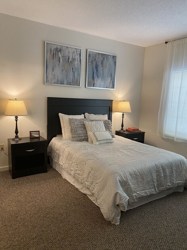 Huntington Woods Apartments For Rent in Bristol, CT