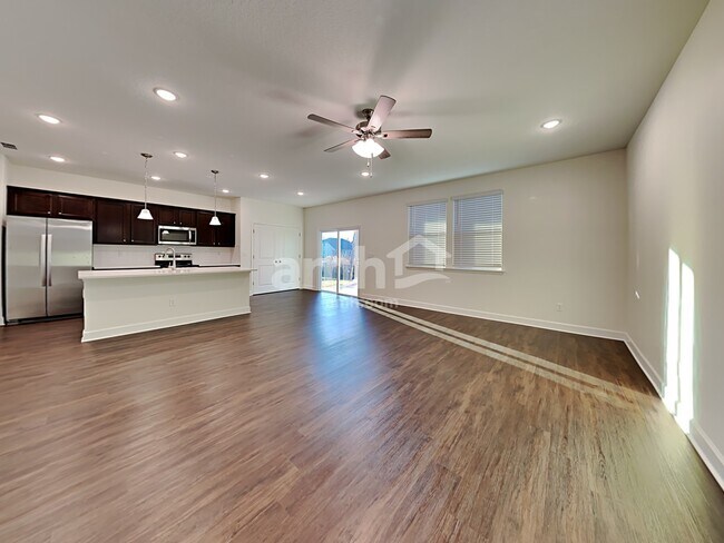 Photo - 2462 Sapp Rd