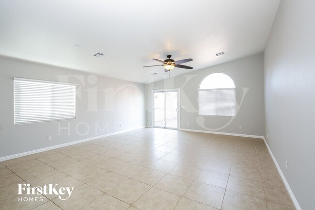 Photo - 4532 Silverwind Rd