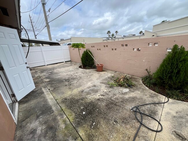 Photo - 1019 SE 3rd St Unidad 3