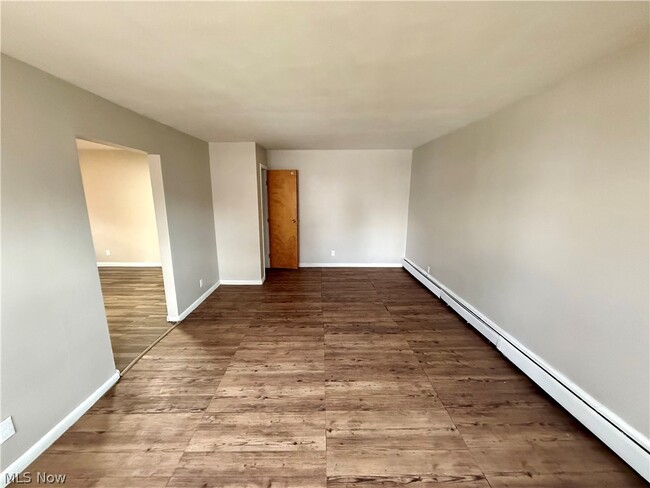 Photo - 4652 Warner Rd Unit 3