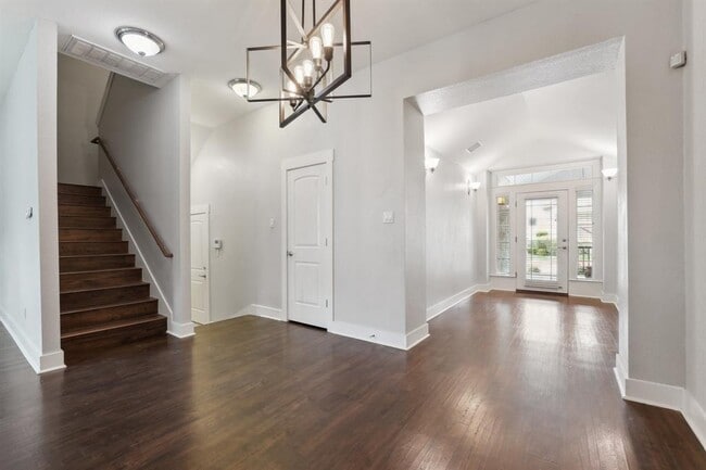 Building Photo - 2930 Grand Oaks Loop Rental