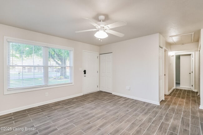 Photo - 10795 Millers Ln