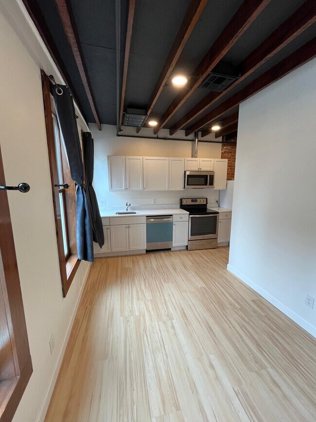 Photo - 1418 Maryland Ave NE Unidad C Front