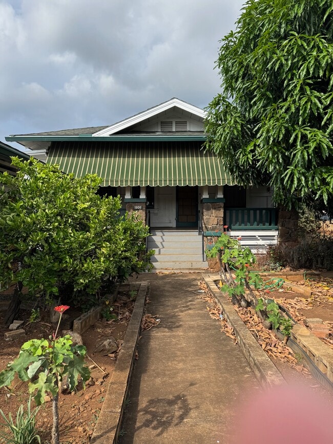 Photo - 1906 Beckley St